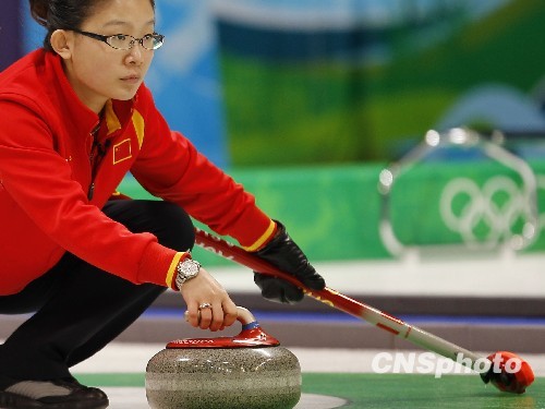 熊猫体育下载-新加坡滑雪选手决胜一搏，最终夺得铜牌