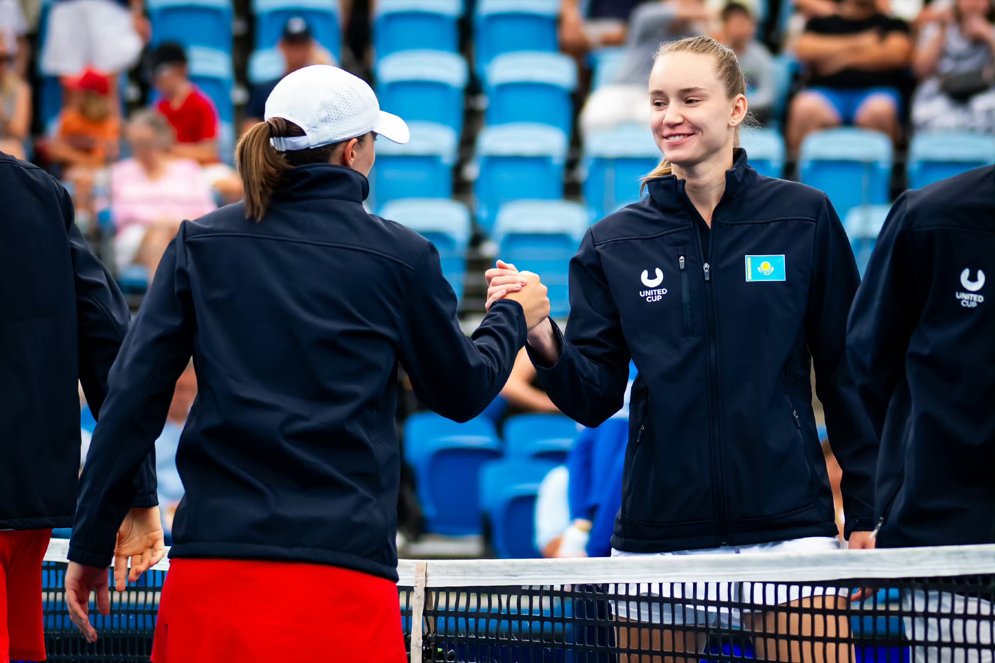 熊猫TV-波兰球员庆祝胜利：准备迎接下一场挑战