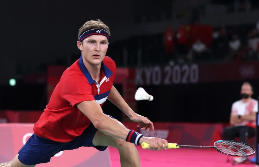 熊猫体育互动-丹麦羽毛球队力克韩国羽毛球队，安赛龙制霸全场