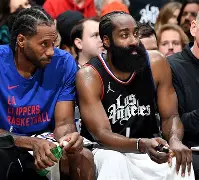 高挂大连的卡哇伊:快船有个大巷马戏团 高挂大连的卡哇伊:快船有个大巷马戏团