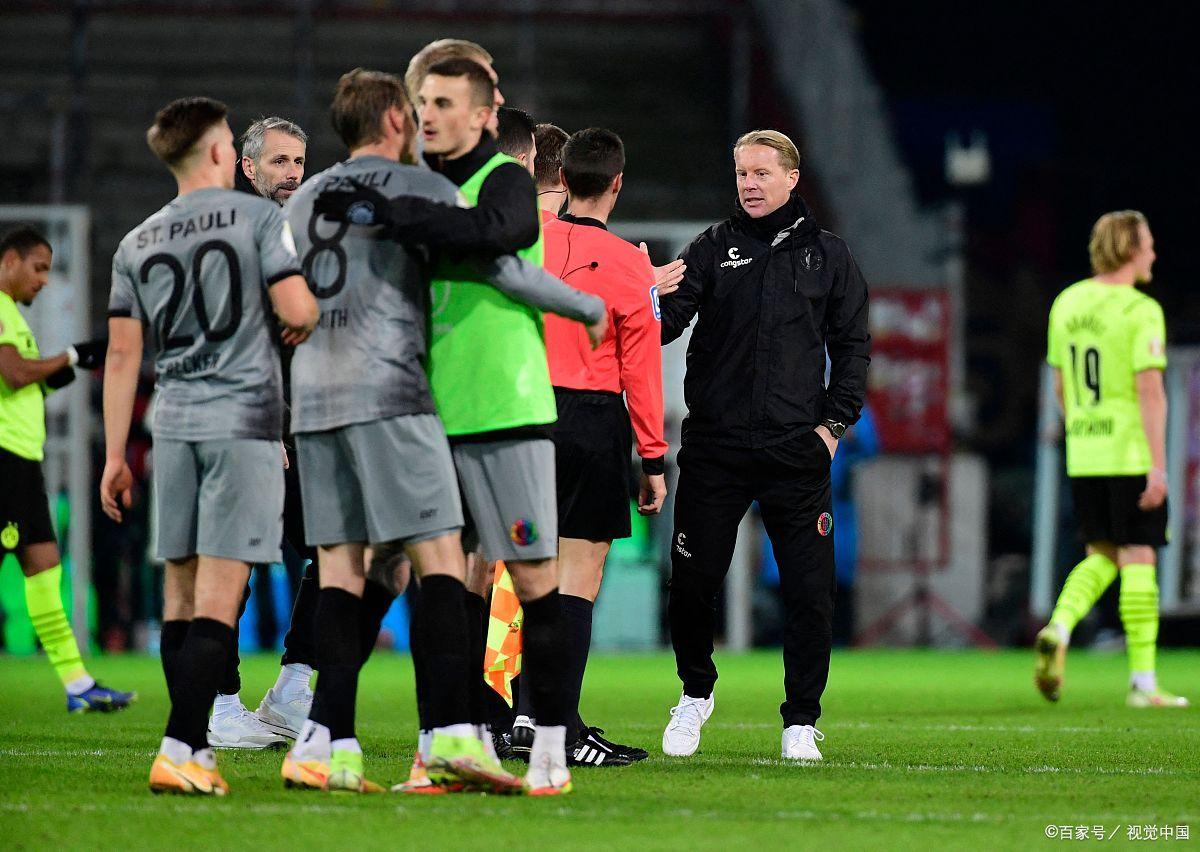 体育赛事直播-圣保利足球队在比赛中发挥出色